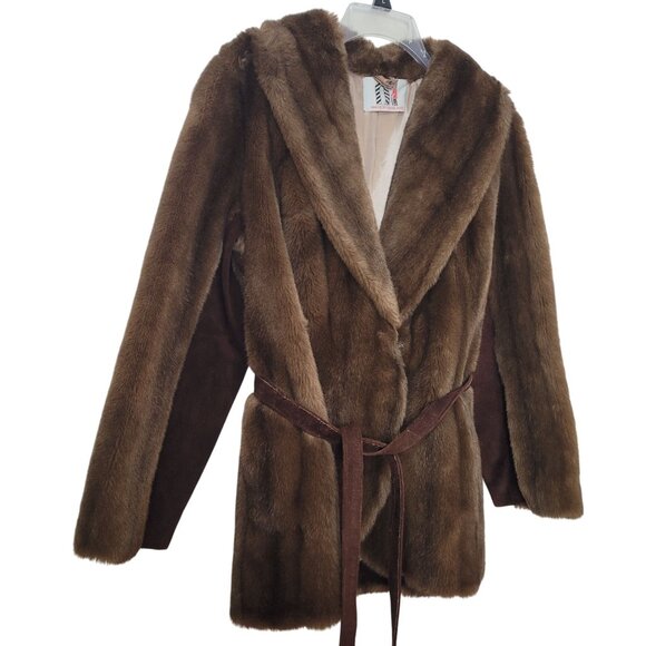 Luxurious Faux Fur & Leather Belted Coat Jacket Made In England - Picture 4 of 16